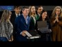 El gobernador entregó notebooks a docentes de primaria en la primera etapa del programa “Maestro de América, cultivando el futuro”