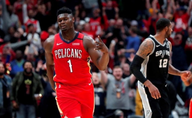 El novato de Pelicans, Zion Williamson, debió abandonar Orlando por una urgencia familiar