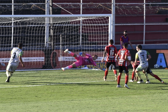 Aldosivi le ganó a Patronato en Paraná