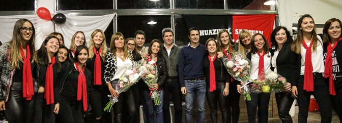Se encendió la luz para el hockey de Huazihul