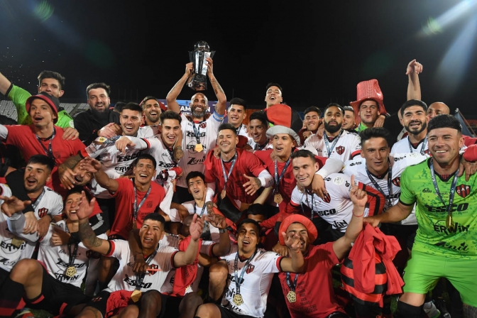 Patronato acertó su chance y se consagró campeón de Copa Argentina al vencer a Talleres