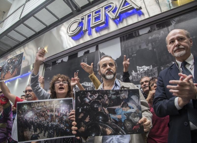 Paro docente este martes &quot;contra represión&quot;