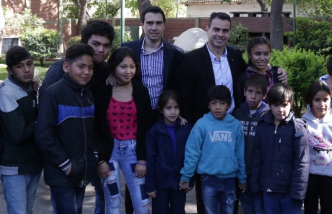 Chicos de la comunidad Huarpe visitaron Casa de Gobierno