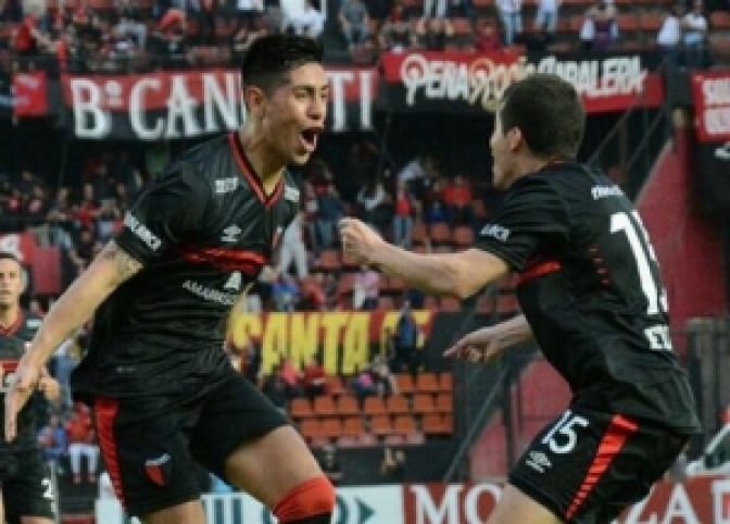 Colón superó por la mínima a Defensa y Justicia