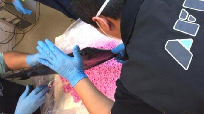 Secuestraron más de 27 mil pastillas de éxtasis en el aeropuerto de Córdoba