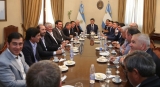 Sergio U&ntilde;ac se reuni&oacute; con intendentes provinciales