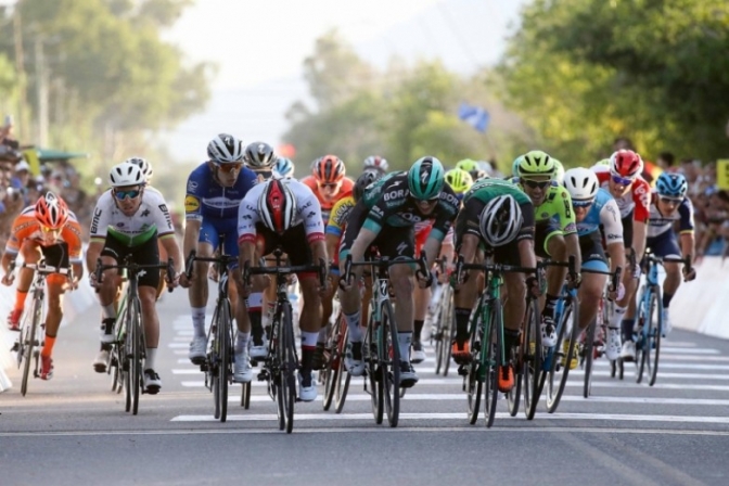 Fernando Gaviria le dio al UAE el primer triunfo en San Juan