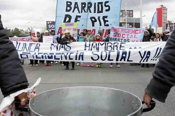 Organizaciones sociales acamparán hoy en el Obelisco