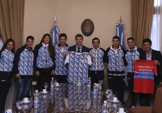 Uñac recibió deportistas sanjuaninos que participaron de los Panamericanos