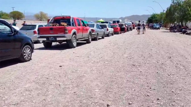 Gran expectativa en San Juan para ver Argentina-Brasil (Foto Captura TW@eduardoyufra1).