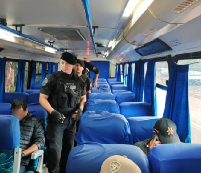 Capturaron a tres de los siete presos que se fugaron de una comisar&iacute;a en Misiones