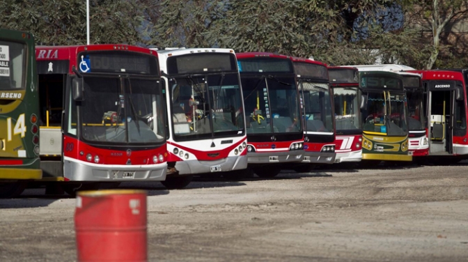 Desde mañana, los colectivos no podrán superar el 60 por ciento de su capacidad