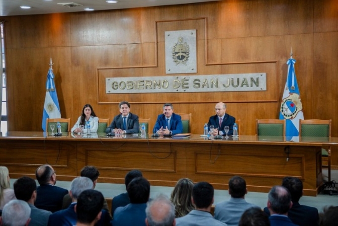 El gobernador Marcelo Orrego lanzó el Programa Aprender, Trabajar y Producir