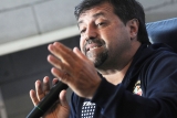 Para Caruso Lombardi, que no haya descensos beneficia a "los que hacen mal las cosas"