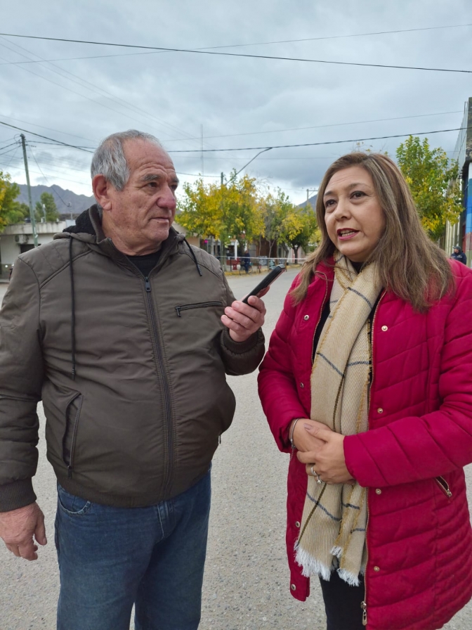 Por Gesti&oacute;n de M&oacute;nica Riveros se hizo el operativo de EMICAR en Valle F&eacute;rtil y mas de 290 vecinos realizaron tr&aacute;mites de licencia