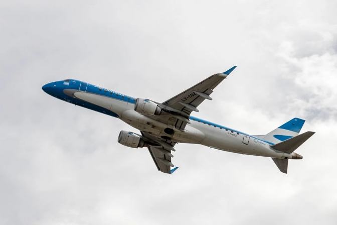 Aerolíneas Argentinas logró un resultado positivo de $169 mil millones en el primer trimestre de 2025: el mejor desde su reestatización