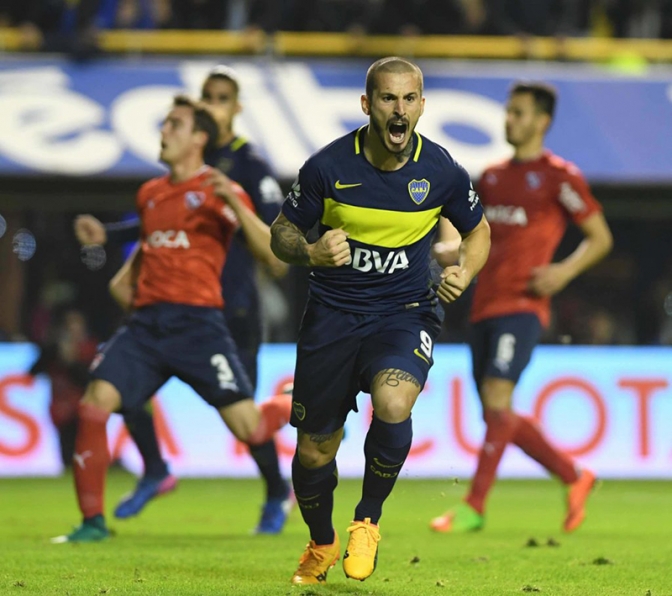 Boca goleó a Independiente por 3 a 0 y estiró la ventaja